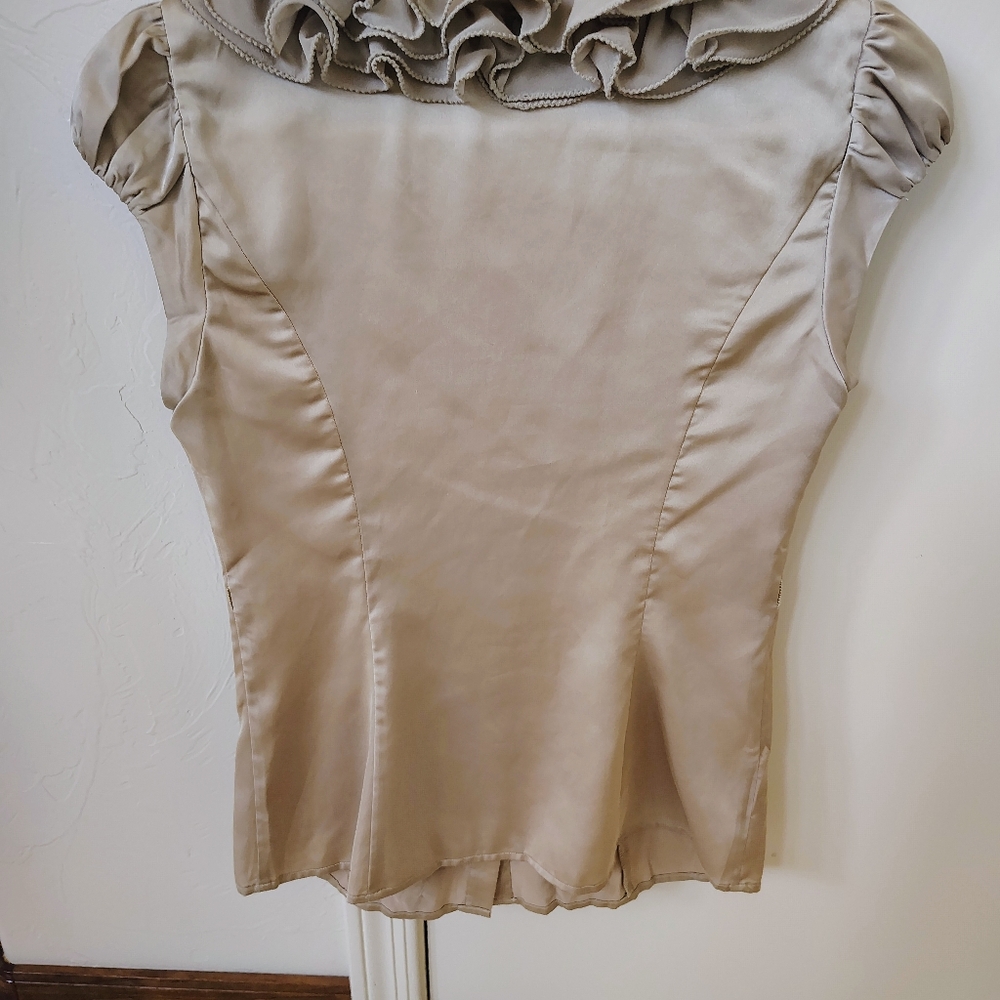 Vero Moda Beige Ruffled Blouse Size Small - Picture 2 of 4